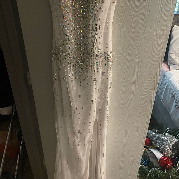 Beautiful Sequins Dress worn 1 time! Size 2! - Picture 3 of 3